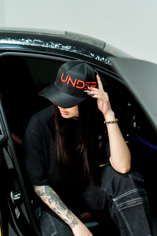 GORRA UNDER STREET